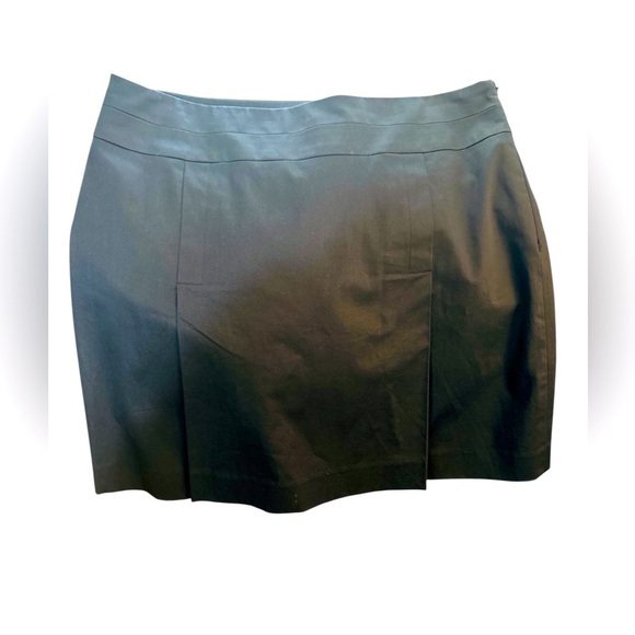 Banana Republic Dresses & Skirts - Banana Republic Black Skirt